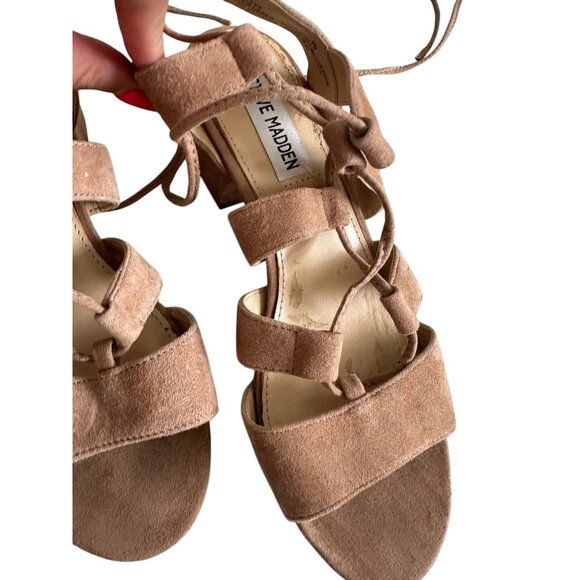 STEVE MADDEN Tan Suede Laceup Kitten Heels Sandals Size 6 - Picture 4 of 9